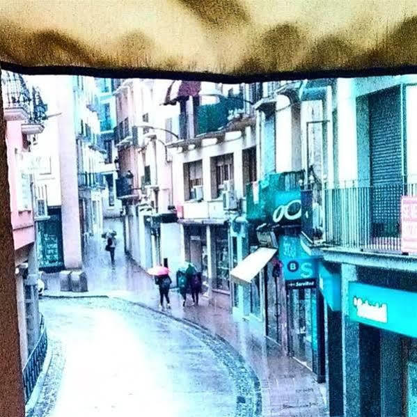 Hostal Pirineos Barbastro Exterior foto